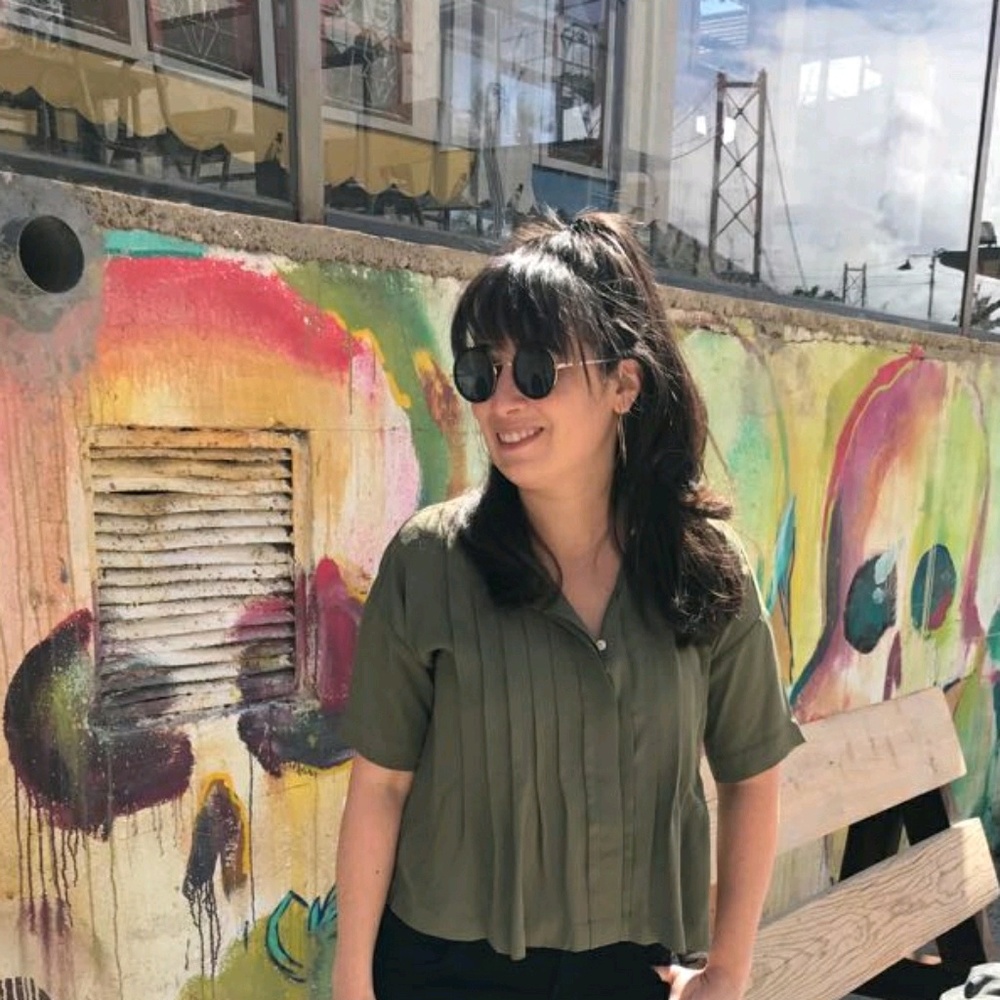 Meet your Posher, Genny